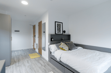 Classic Plus En Suite, Oldway Centre, 39 High Street, City Centre, Swansea - Image 2